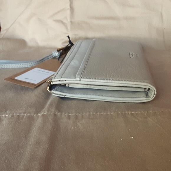 NWT Margo Leather Wristlet Wallet - Picture 8 of 14